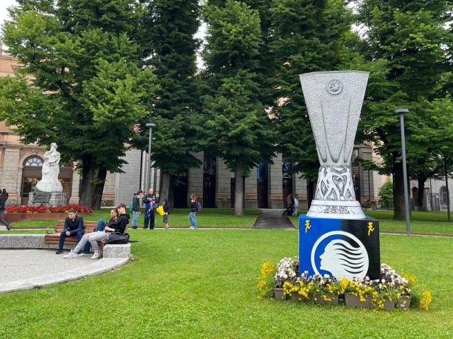 La maxi riproduzione della coppa Europa League vinta dall’Atalanta prosegue il suo tour e arriverà a Ranica, ecco&nbsp;quando.