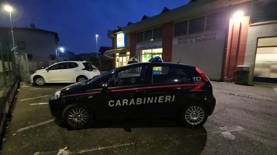 Rapina l’MD di Via Marconi e fugge in scooter: perse le tracce, ma il bottino pare&nbsp;esiguo.