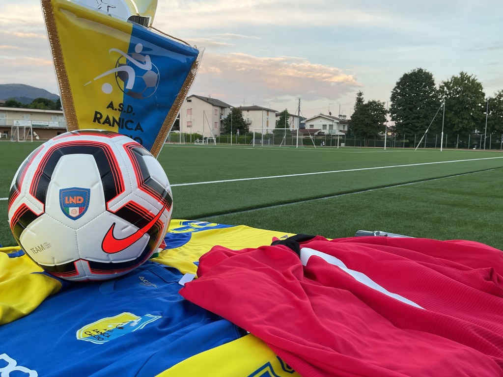 Ranica Calcio, entusiasmo e ambizione alla presentazione della nuova stagione: 8 rinforzi di mercato e nuova U21 Regionale. Dabbene: “Vogliamo crescere su tutti i&nbsp;fronti”.