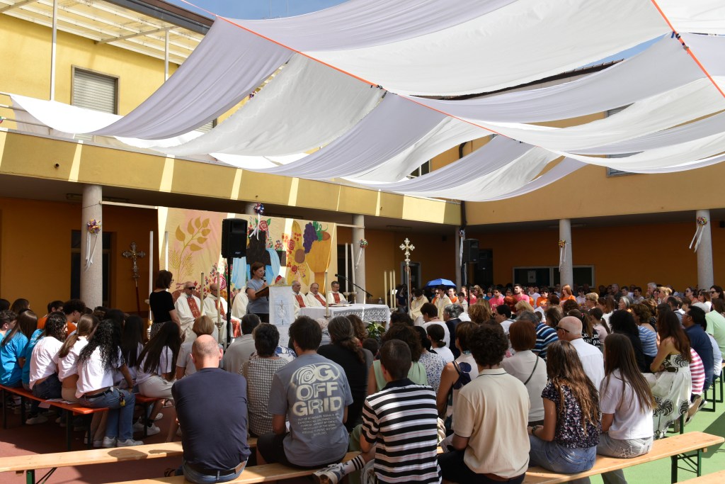 Panoramica della Messa per il Centenario dell'Oratorio.